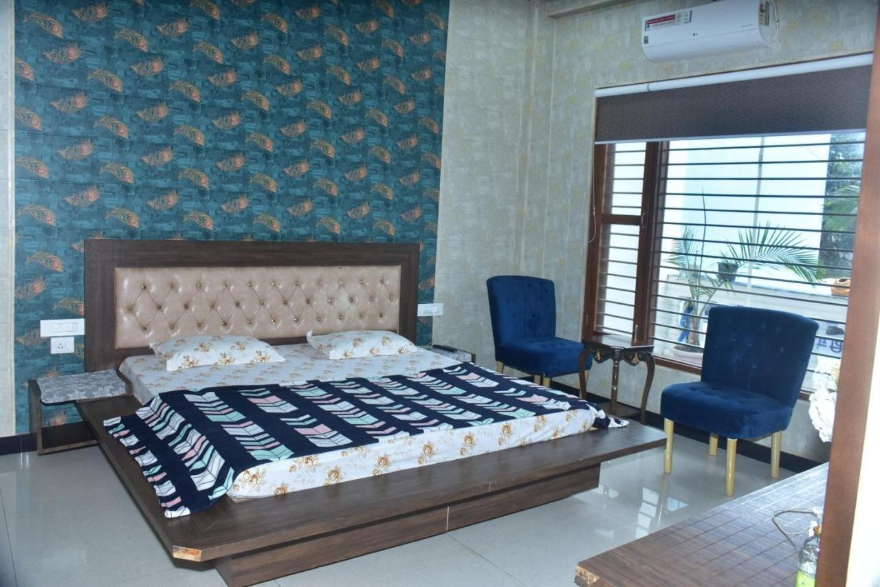 Shreshth Home Stay - Best Family Accommodation - 3Km From Har Ki Pauri, Haridwar, Uttarakhand Eksteriør billede