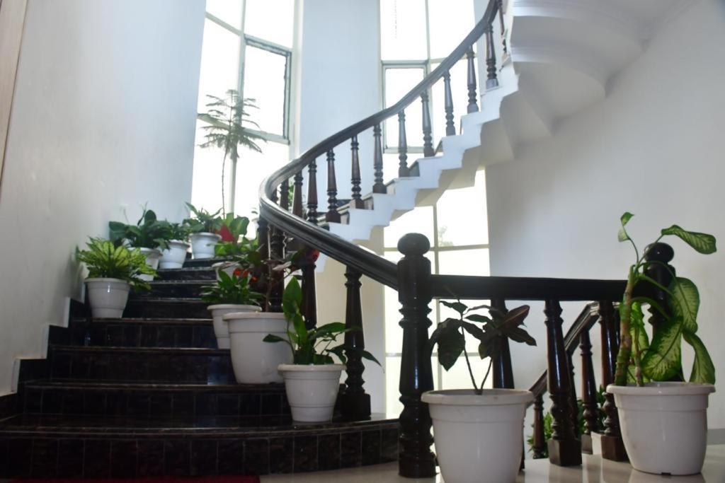 Shreshth Home Stay - Best Family Accommodation - 3Km From Har Ki Pauri, Haridwar, Uttarakhand Eksteriør billede