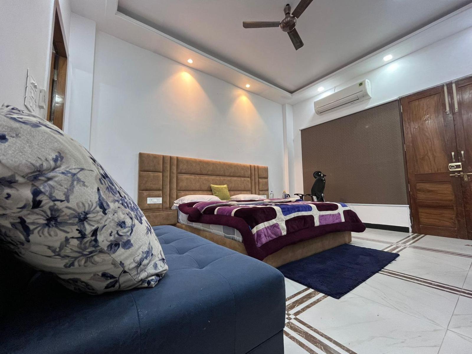 Shreshth Home Stay - Best Family Accommodation - 3Km From Har Ki Pauri, Haridwar, Uttarakhand Eksteriør billede