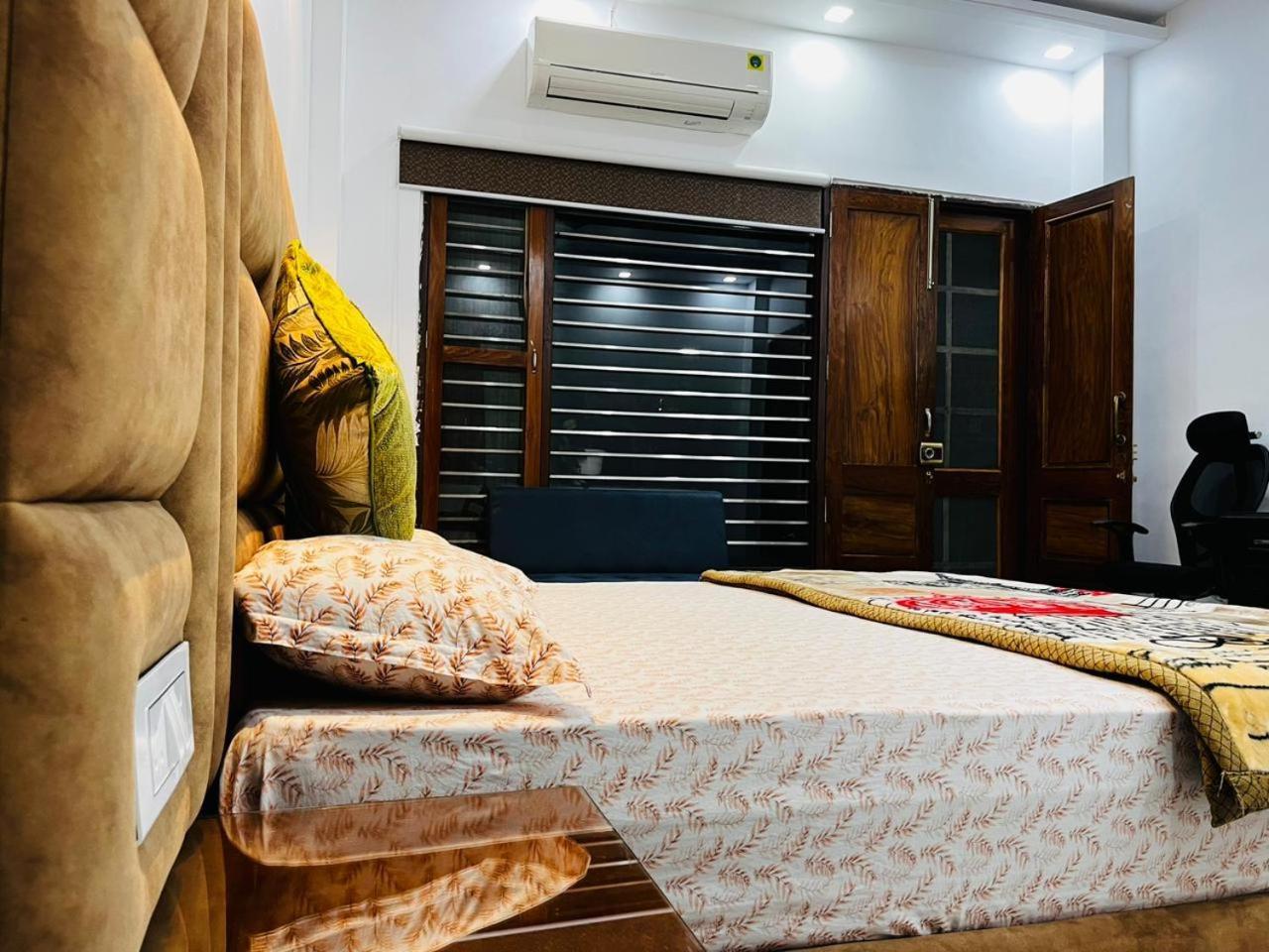 Shreshth Home Stay - Best Family Accommodation - 3Km From Har Ki Pauri, Haridwar, Uttarakhand Eksteriør billede