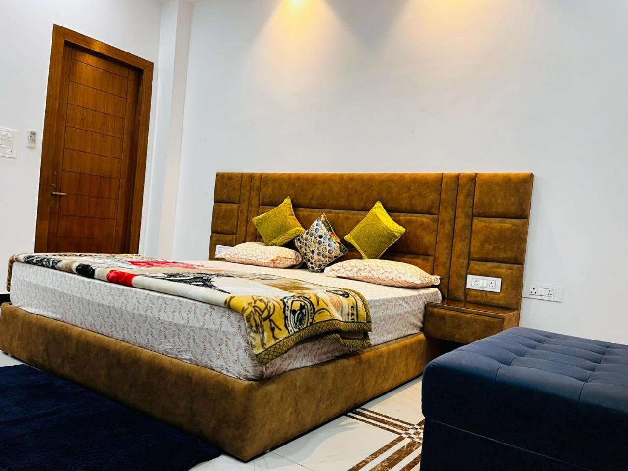 Shreshth Home Stay - Best Family Accommodation - 3Km From Har Ki Pauri, Haridwar, Uttarakhand Eksteriør billede
