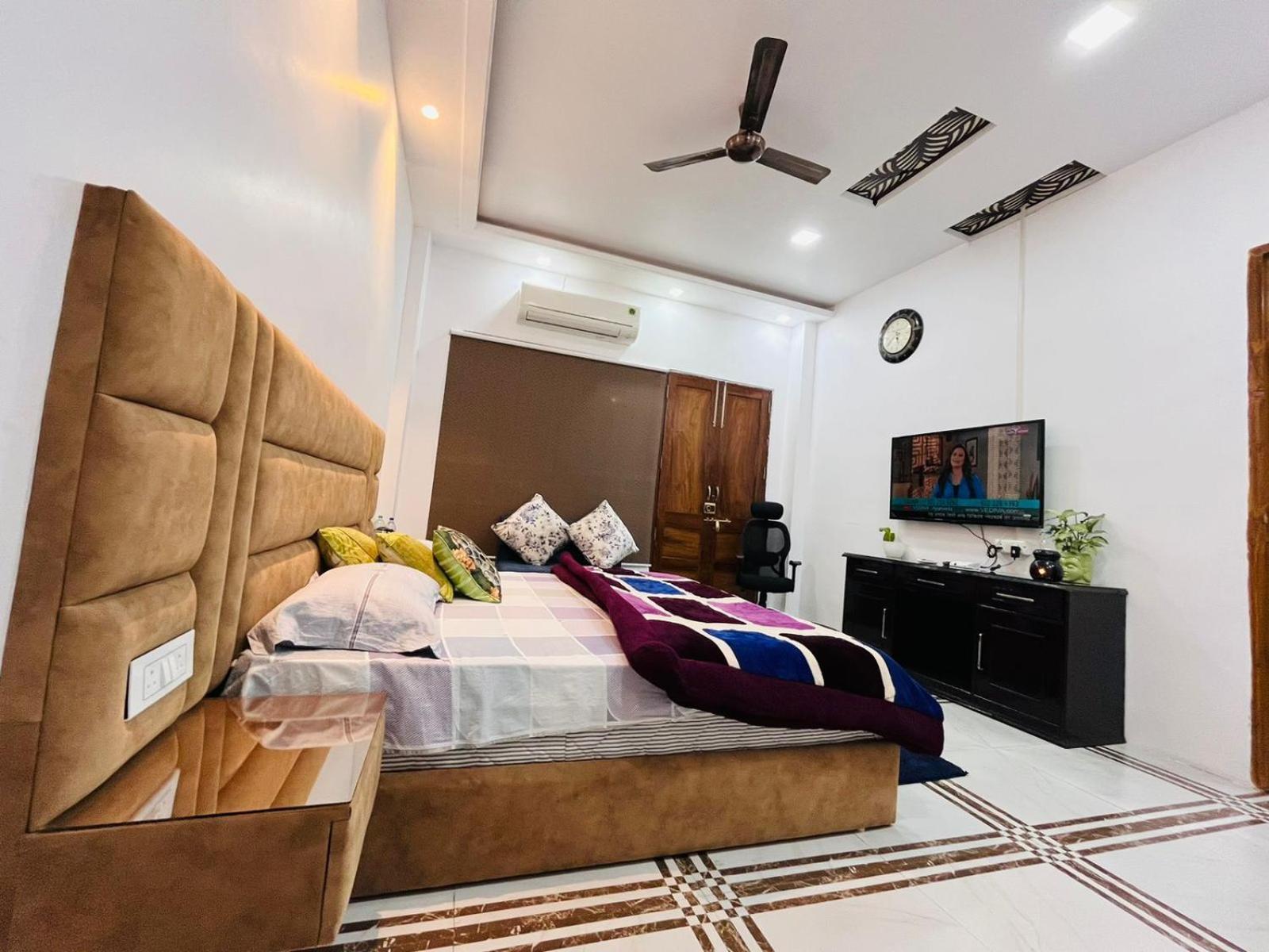 Shreshth Home Stay - Best Family Accommodation - 3Km From Har Ki Pauri, Haridwar, Uttarakhand Eksteriør billede