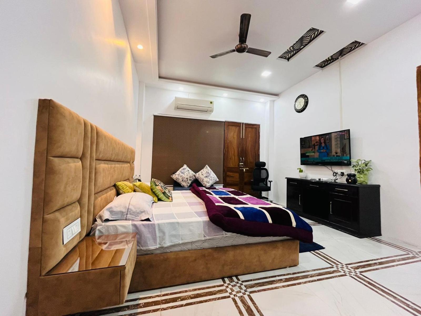 Shreshth Home Stay - Best Family Accommodation - 3Km From Har Ki Pauri, Haridwar, Uttarakhand Eksteriør billede