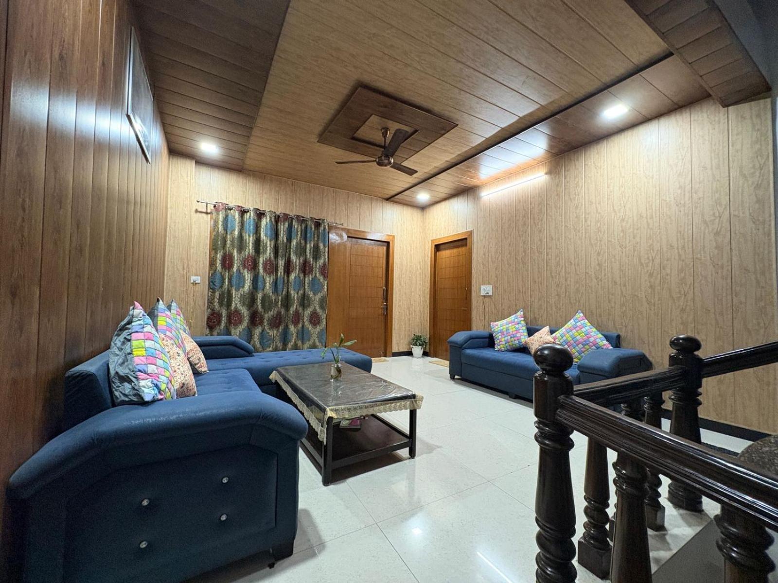 Shreshth Home Stay - Best Family Accommodation - 3Km From Har Ki Pauri, Haridwar, Uttarakhand Eksteriør billede